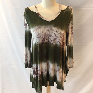 Olivia Sky Tie Dye Tunic Peek-a-Boo Neck Green Top